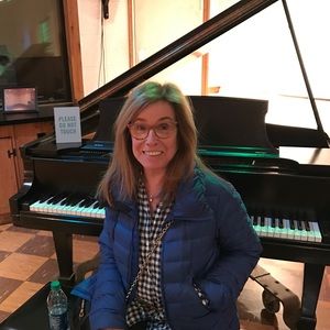 Meet your Posher, Regina